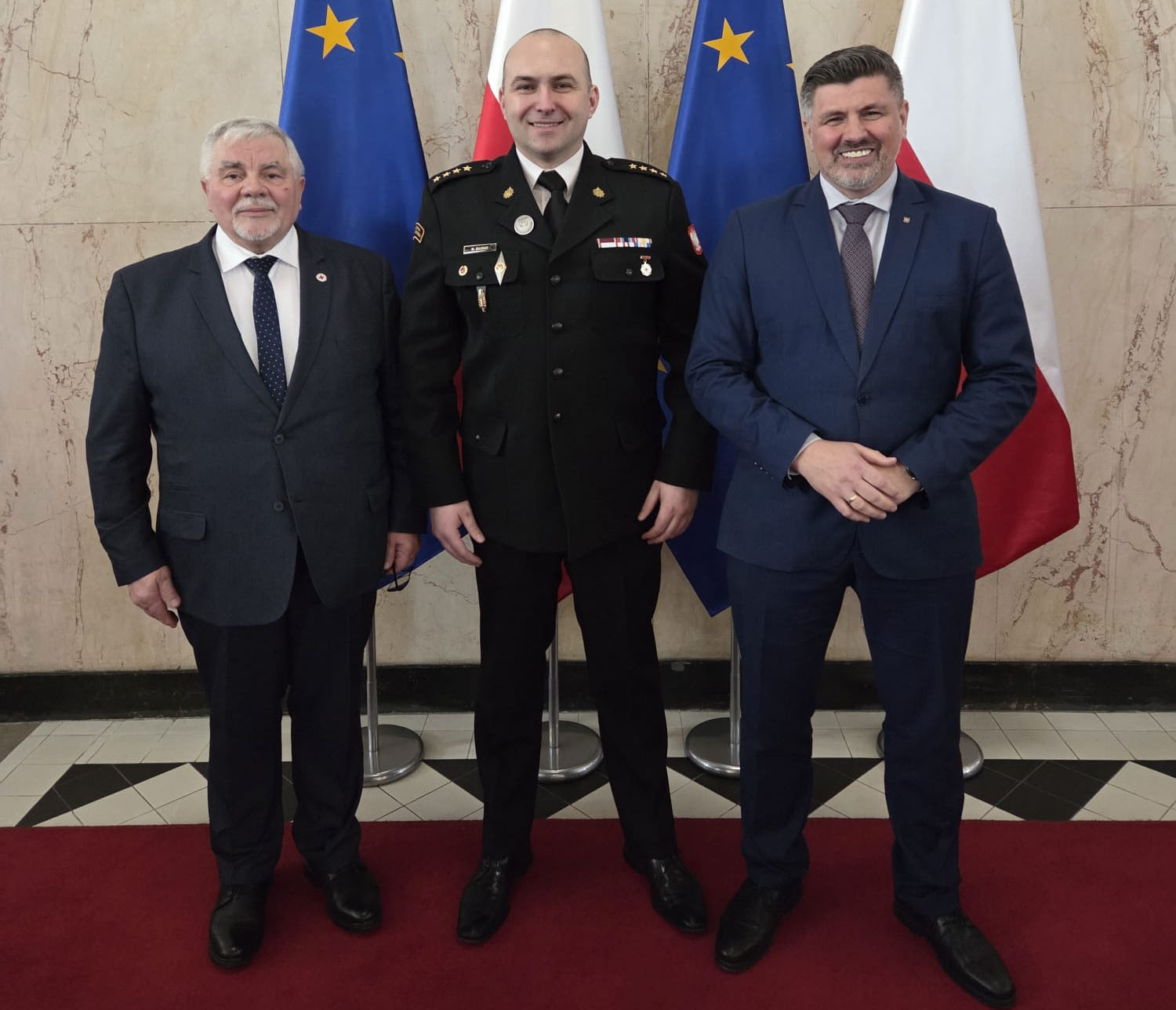 Odznaczenie dla st. kpt. Mariusza Basiaka