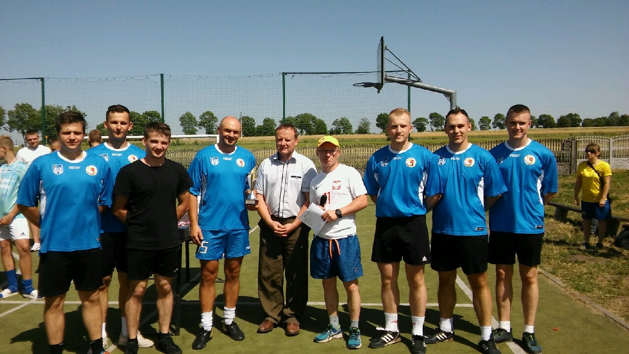 Udział reprezentacji CS PSP w charytatywnym turnieju piłki nożnej, na rzecz dzieci niepełnosprawnych ze Stowarzyszenia LKS Gol Start Częstochowa