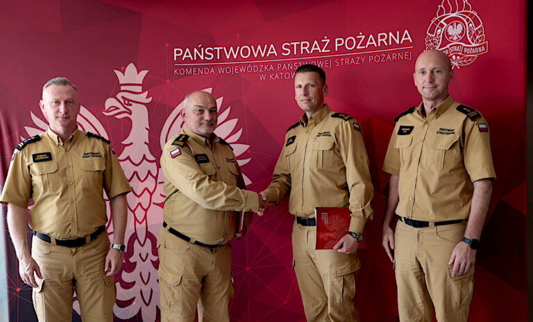 Podpisanie porozumienia o współpracy operacyjno-szkoleniowej pomiędzy Centralną Szkołą PSP w Częstochowie a Komendą Miejską PSP w Częstochowie