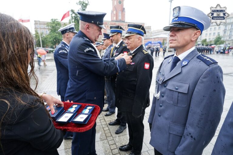 Komendant Centralnej Szkoły PSP uczestniczył w Częstochowskich Obchodach Święta Policji
